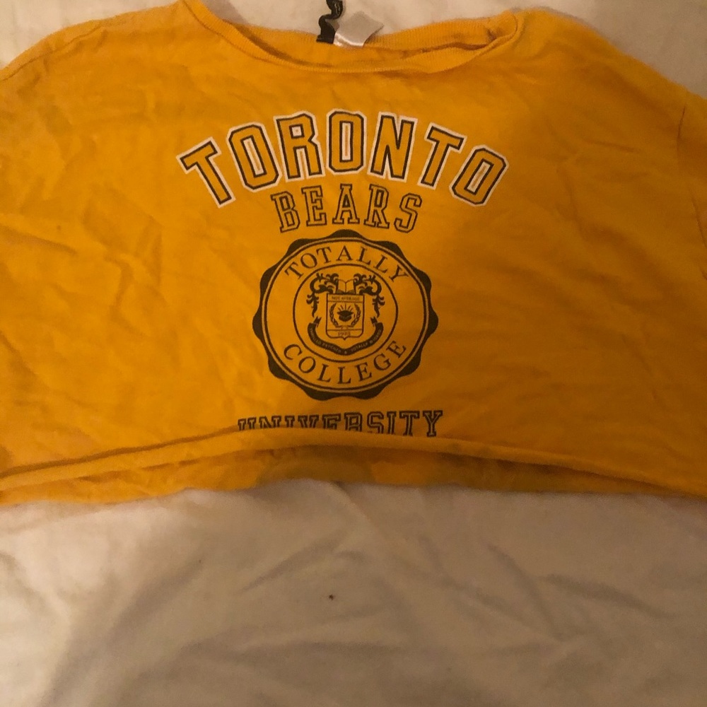 H&M Medium crop tee